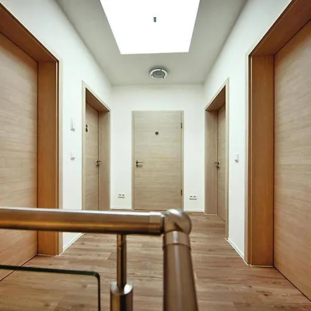 아파트 In Mit Fruehstueck Inklusive 스트라우스베르크