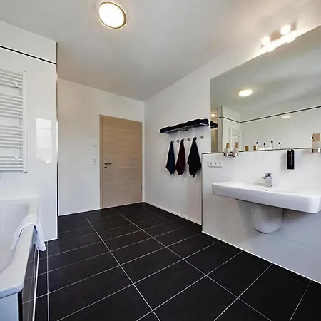 In Mit Fruehstueck Inklusive * 스트라우스베르크