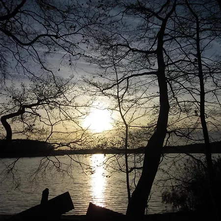 In Mit Fruehstueck Inklusive 스트라우스베르크